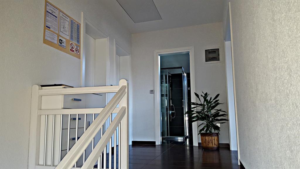 Apartment Lipa Irinovac الغرفة الصورة
