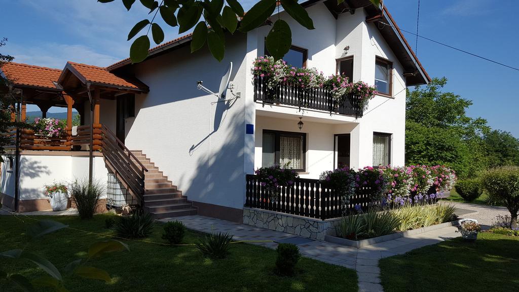 Apartment Lipa Irinovac المظهر الخارجي الصورة